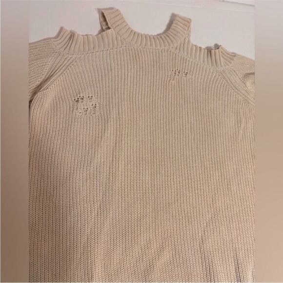 New Vintage Havana Oatmeal Women's Cold Shoulder Distressed Sweater size Small - Picture 4 of 13